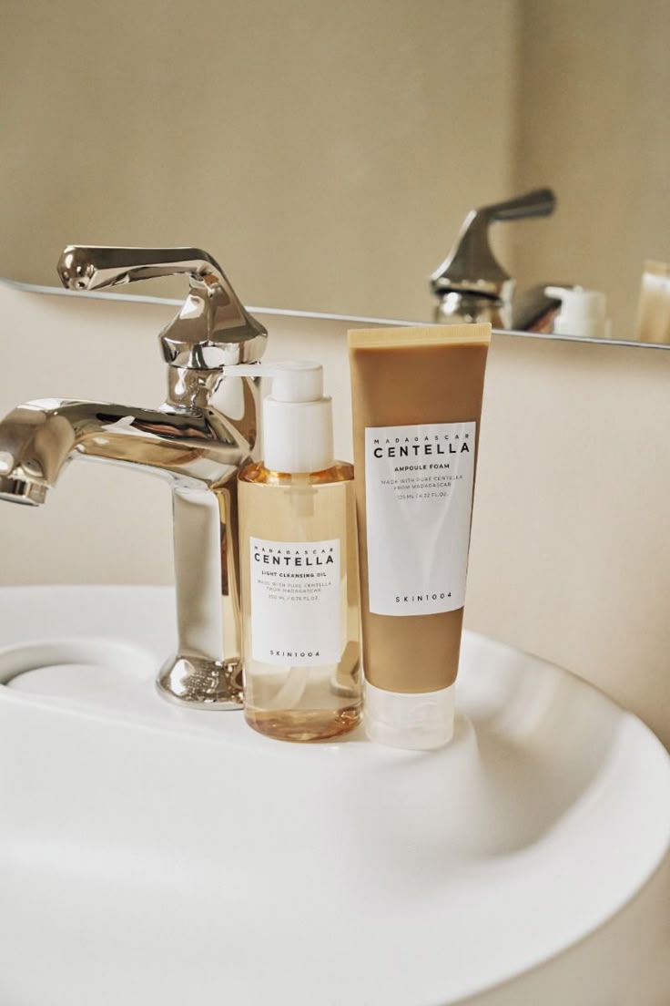 Skin1004 - Set de Aceite Limpiador y Espuma Limpiadora Madagascar Centella Double Cleansing Duo Set